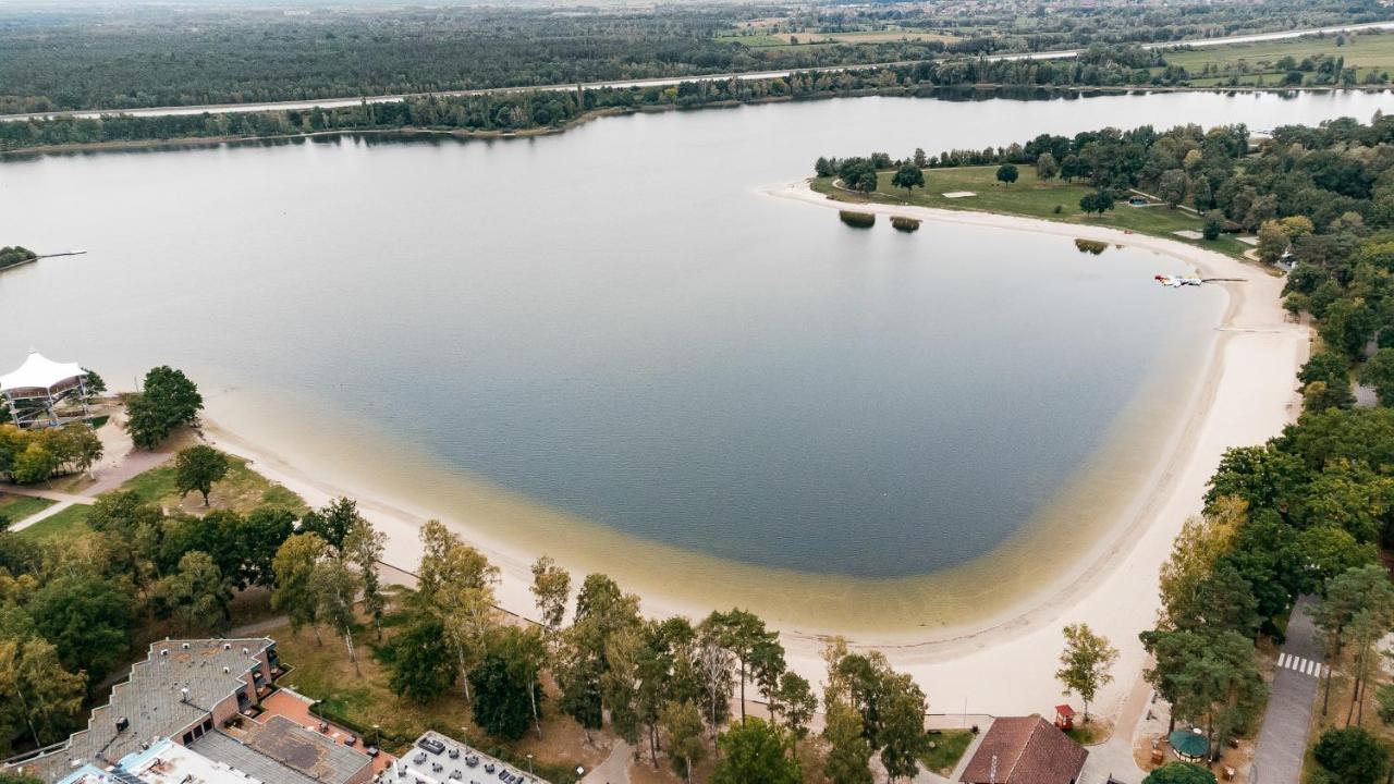 Seehotel Am Tankumsee Isenbüttel Exteriör bild